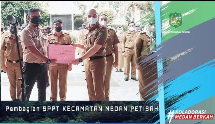 Penyerahan Simbolis SPPT PBB BPPRD Kepada Camat Medan Petisah